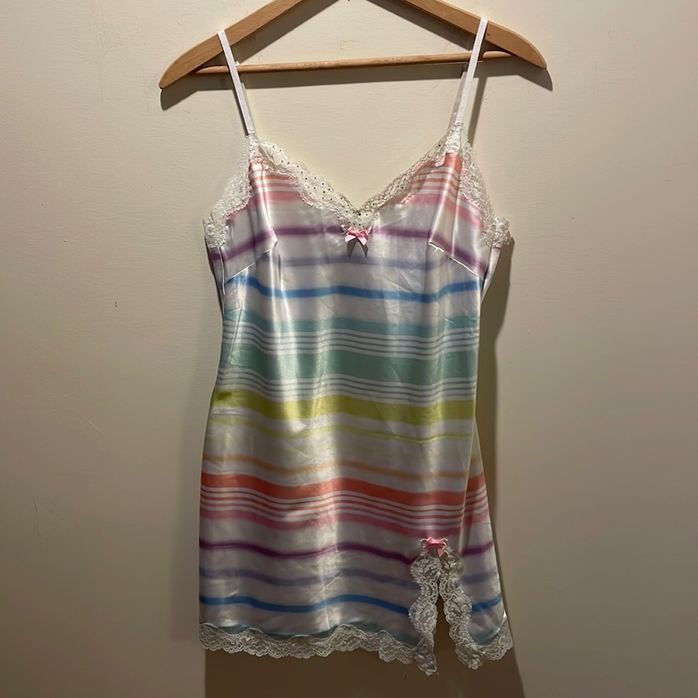 VICTORIA’S SECRET Nightgown